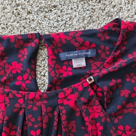 Tommy Hilfiger Black and Red Floral Sleeveless Top - Picture 2 of 5